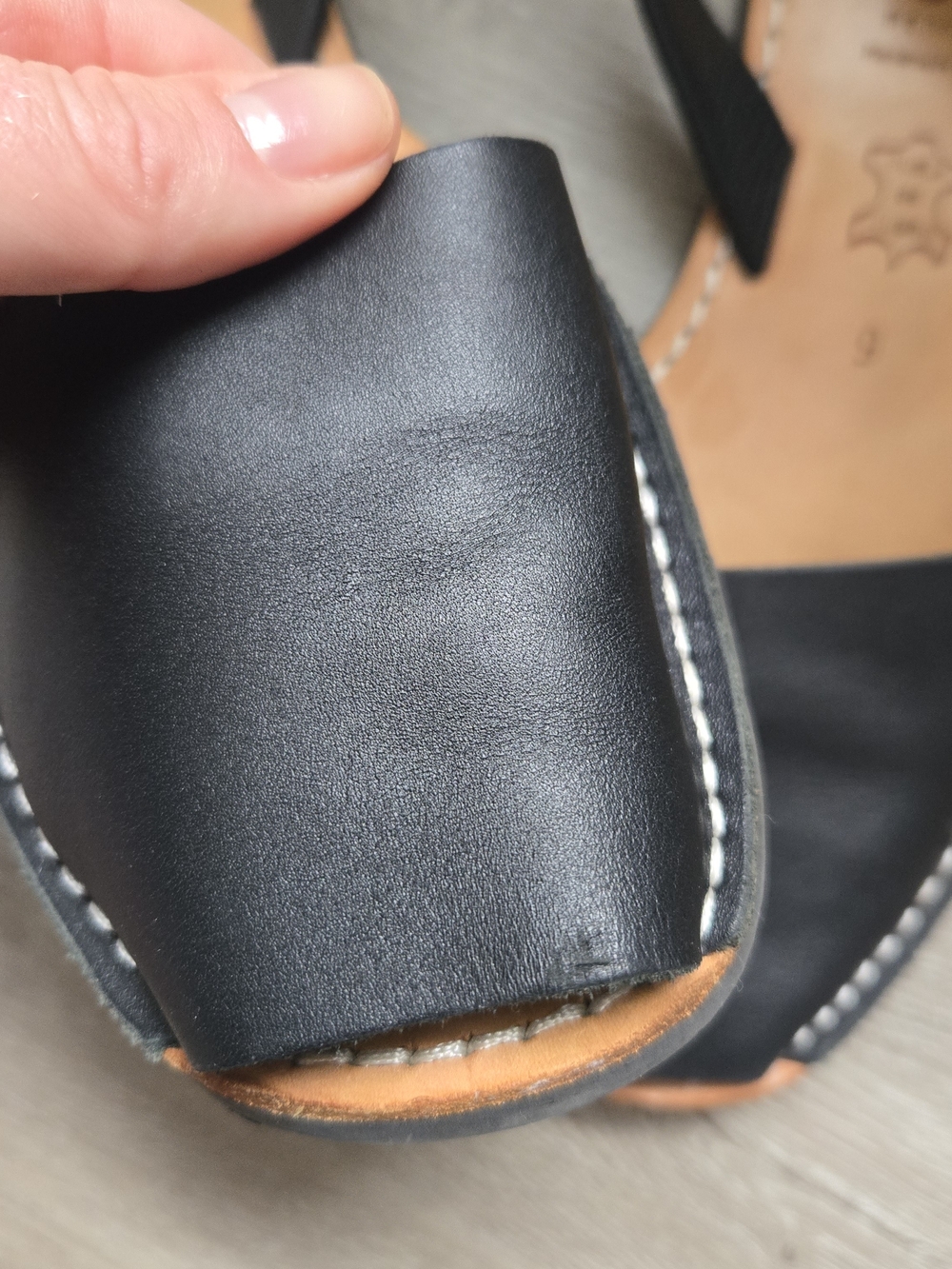 PONS Women's Black Leather Avarca Sandals - Picture 3 of 7